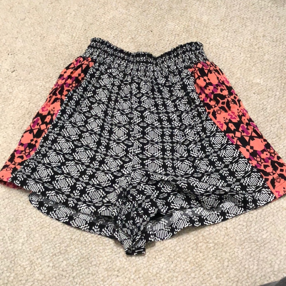 Francesca pink & black shorts